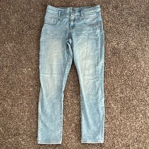 Mid-rise skinny jeans